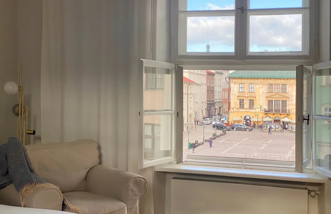 Mint Luxury Apartments At The Main Square-1