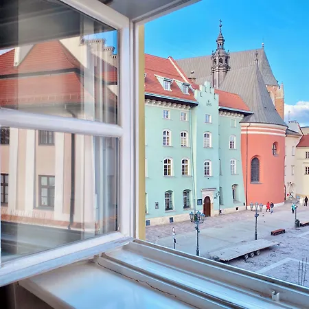 Mint Luxury Apartments At The Main Square-2